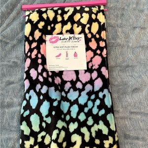 Betsey Johnson blanket/throw